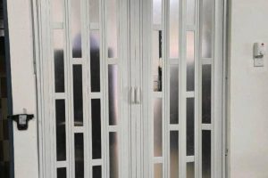 Pintu Lipat Moden